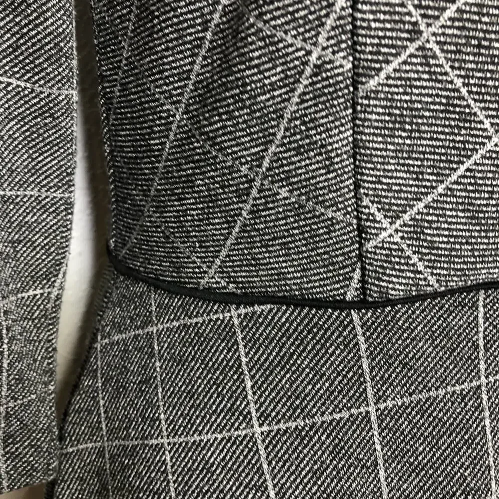 Banana Republic gray black plaid dress size 8 classic office business casual